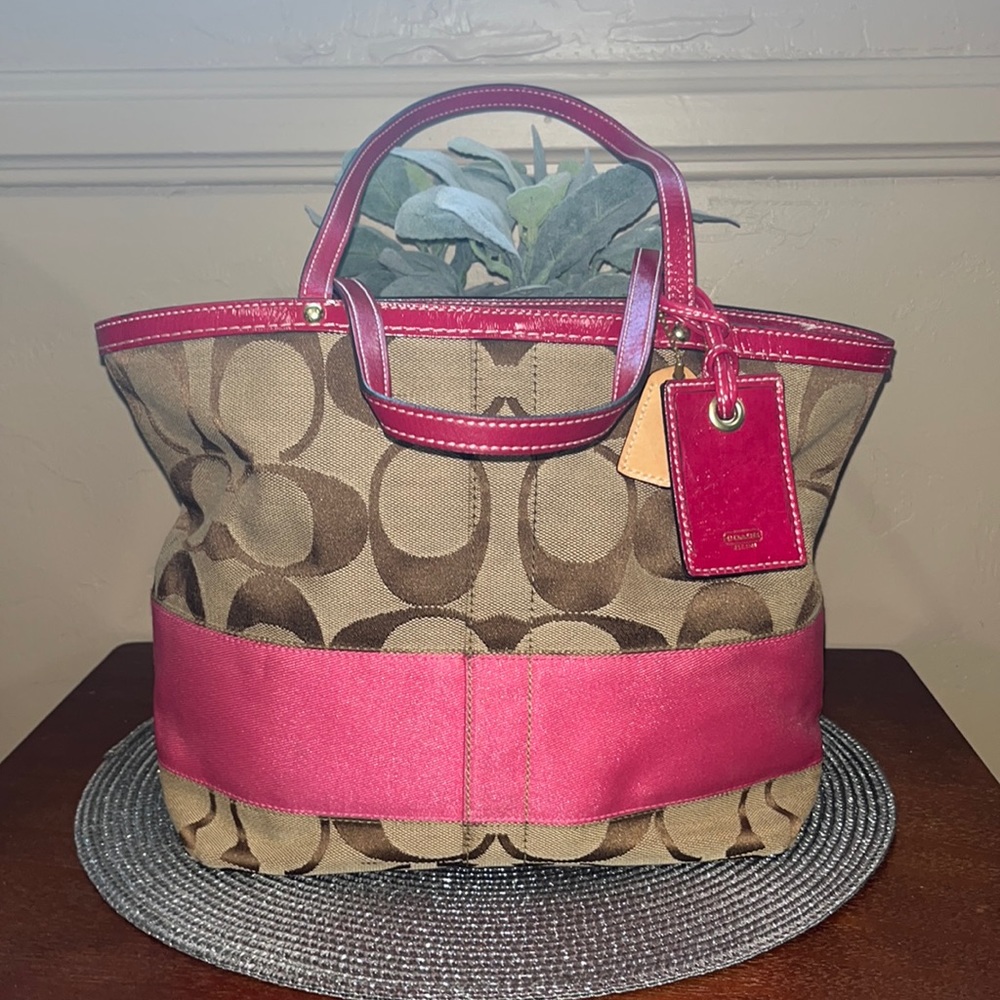 💓 Vintage Monogram Coach Bag 💓